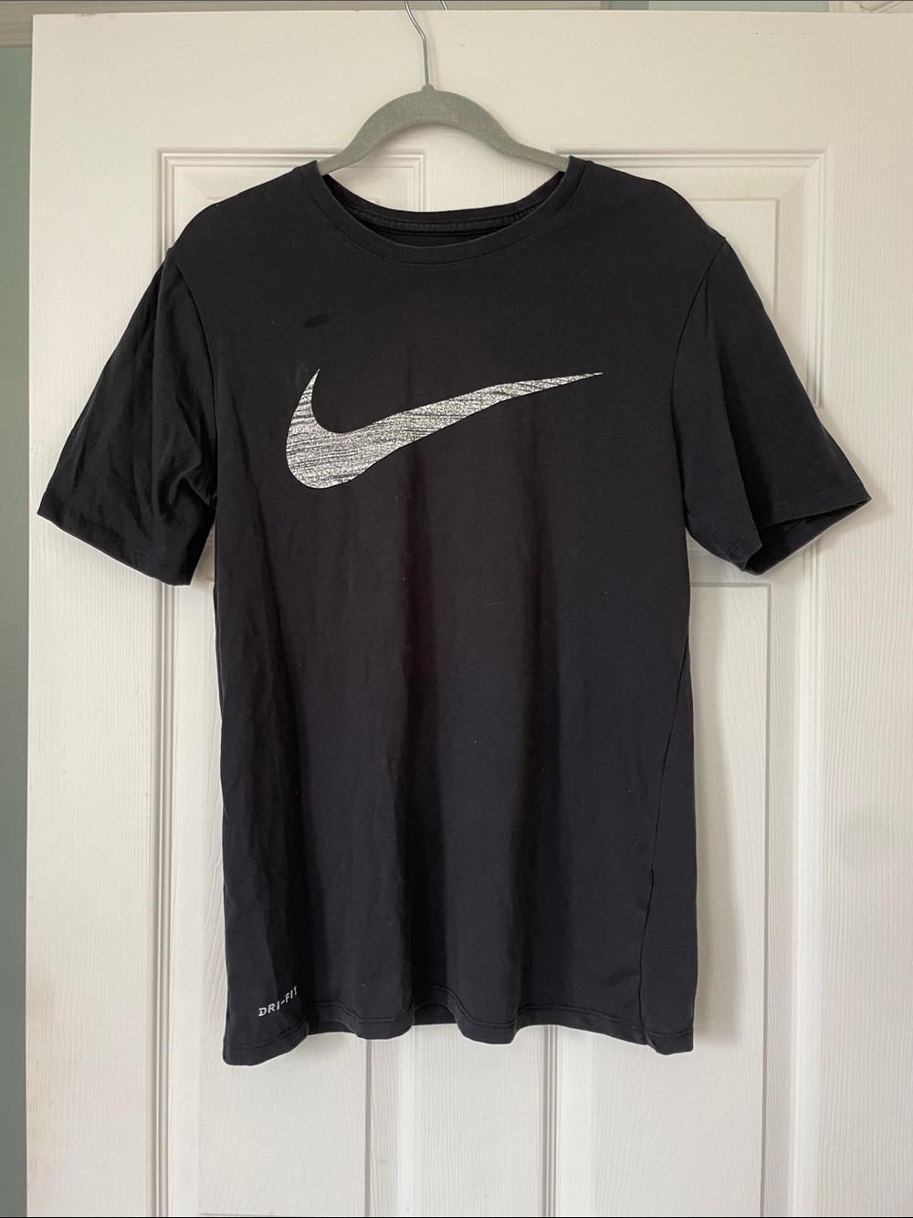 Men’s Nike Black Short-Sleeve Tee M